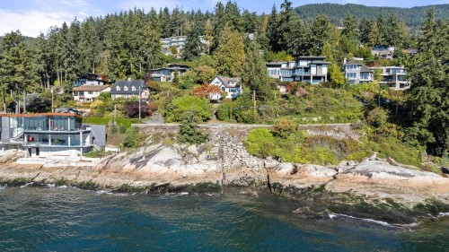 3721 Sunset Lane, West Vancouver, BC 
