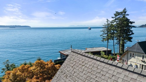3721 Sunset Lane, West Vancouver, BC 