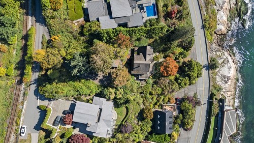 3721 Sunset Lane, West Vancouver, BC 