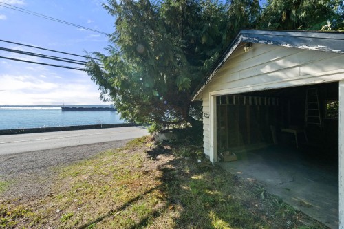 3721 Sunset Lane, West Vancouver, BC 