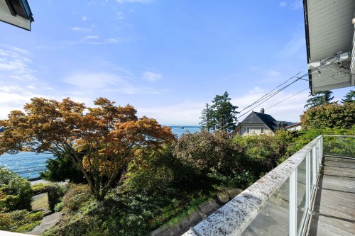 3721 Sunset Lane, West Vancouver, BC 