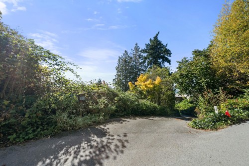 3721 Sunset Lane, West Vancouver, BC 