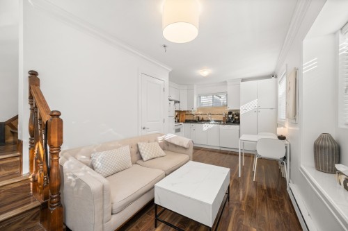 2643 8Th Avenue E, Vancouver, BC 