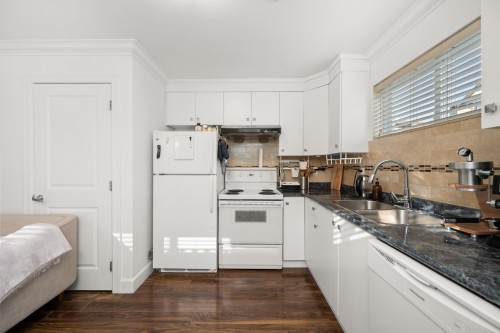 2643 8Th Avenue E, Vancouver, BC 