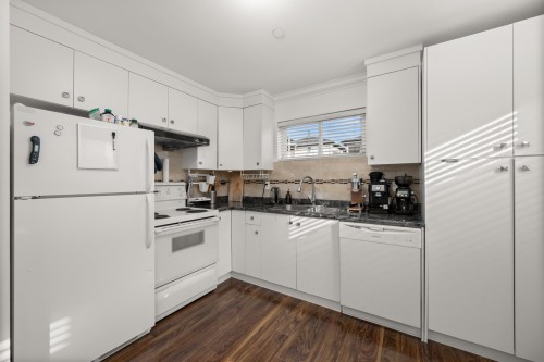 2643 8Th Avenue E, Vancouver, BC 