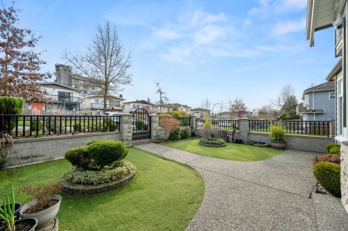 2643 8Th Avenue E, Vancouver, BC 