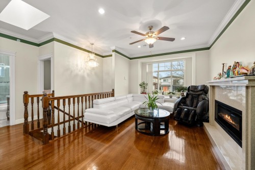 2643 8Th Avenue E, Vancouver, BC 