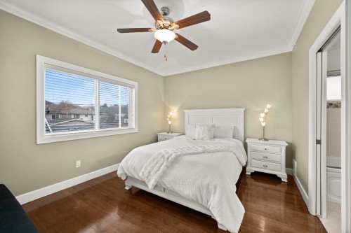 2643 8Th Avenue E, Vancouver, BC 