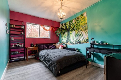 4164 Fairway Place, North Vancouver, BC 