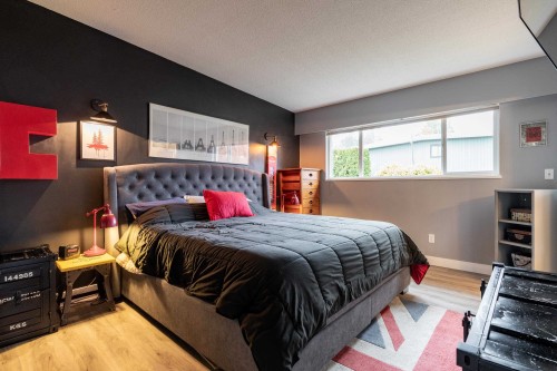 4164 Fairway Place, North Vancouver, BC 