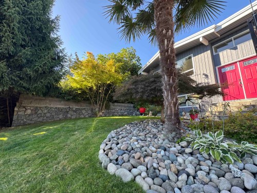 4164 Fairway Place, North Vancouver, BC 