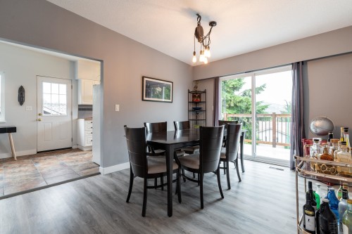 4164 Fairway Place, North Vancouver, BC 