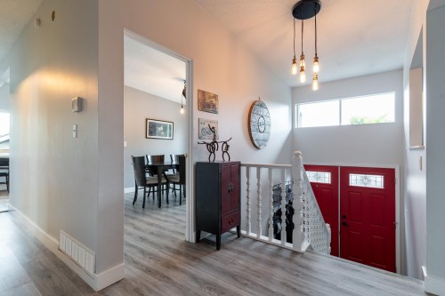 4164 Fairway Place, North Vancouver, BC 