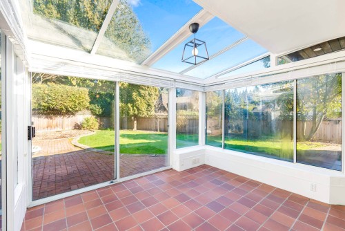 429 Newlands Road, West Vancouver, BC 