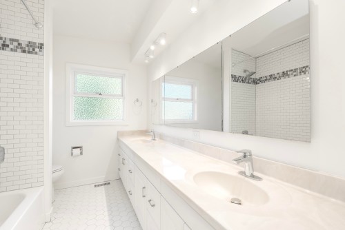 429 Newlands Road, West Vancouver, BC 