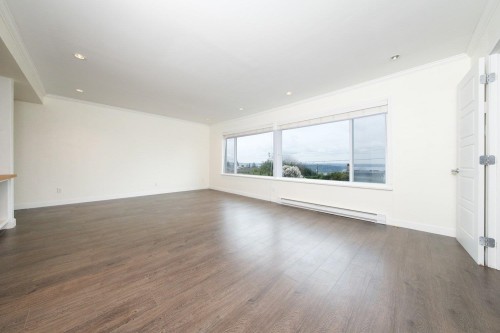 1805 Rosebery Avenue, West Vancouver, BC 