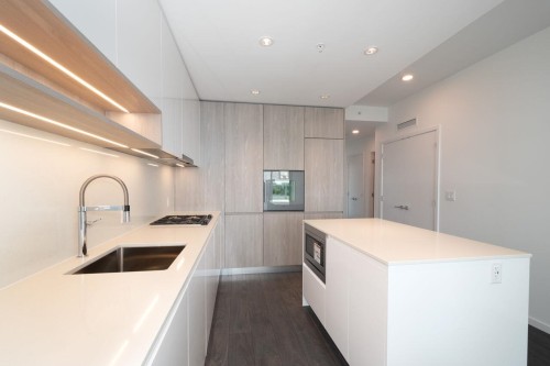 1021-6600 Minoru Boulevard, Richmond, BC 