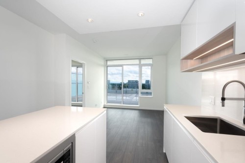 1021-6600 Minoru Boulevard, Richmond, BC 