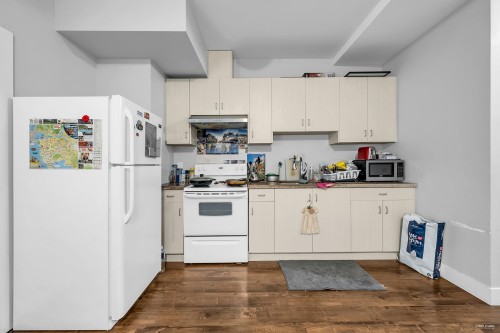 1640 Como Lake Avenue, Coquitlam, BC 