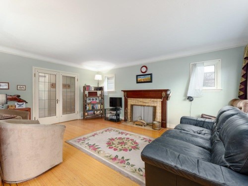 334 Arbutus Street, New Westminster, BC 