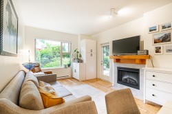 113-808 Sangster Place  New Westminster, BC V3L 5W3