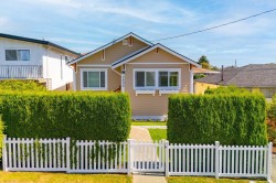 7696 Davies Street  Burnaby, BC V3N 3H4