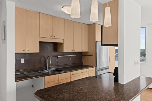 1701-1251 Cardero Street, Vancouver, BC 