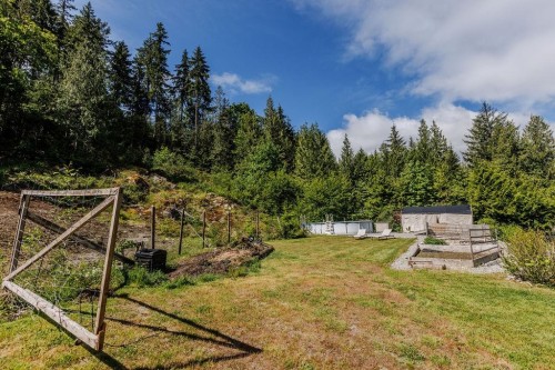 5751 Tillicum Bay Road, Sechelt, BC 