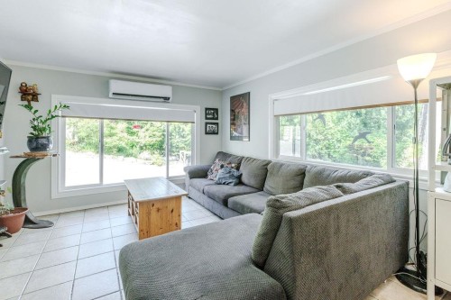 5751 Tillicum Bay Road, Sechelt, BC 