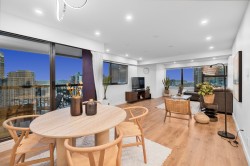 1304-1515 Eastern Avenue  North Vancouver, BC V7L 4R2