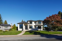 7129 Buffalo Street  Burnaby, BC V5A 1Y8