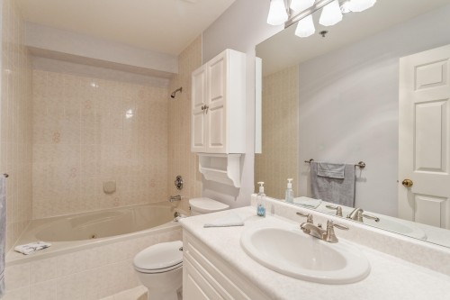 402-1154 Westwood Street, Coquitlam, BC 