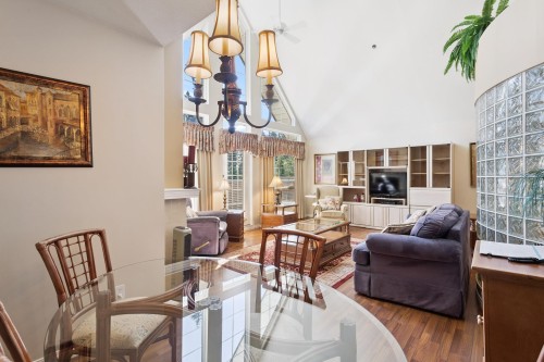 402-1154 Westwood Street, Coquitlam, BC 