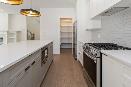 3611 St Thomas Street, Port Coquitlam, BC 