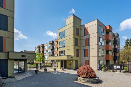 228-12085 228 Street  Maple Ridge, BC V2X 6M2