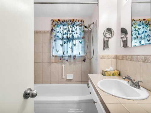 4830 Southlawn Drive, Burnaby, BC 