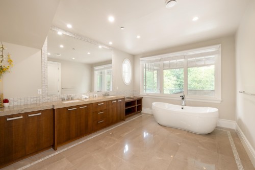 920 Pyrford Road, West Vancouver, BC 