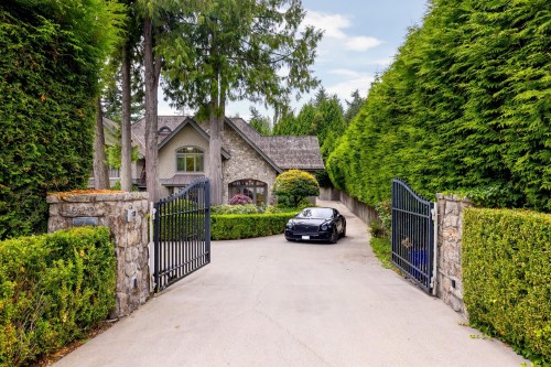 920 Pyrford Road, West Vancouver, BC 