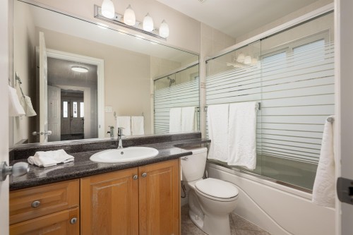 7489 Rosewood Street, Burnaby, BC 