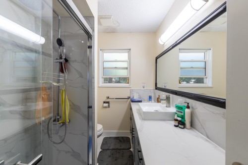 10031 2Nd Avenue, Richmond, BC 