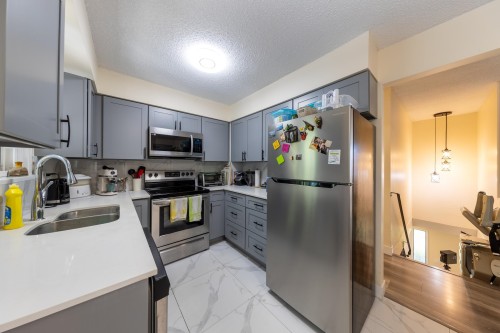 10031 2Nd Avenue, Richmond, BC 