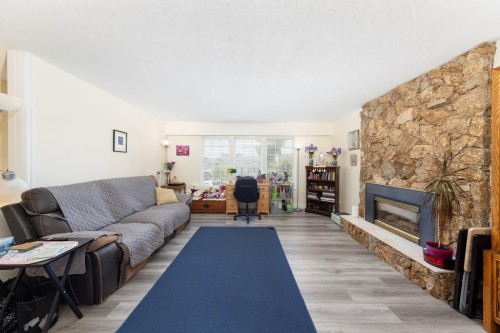 10031 2Nd Avenue, Richmond, BC 