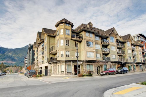 207-38003 Second Avenue  Squamish, BC V8B 0B8