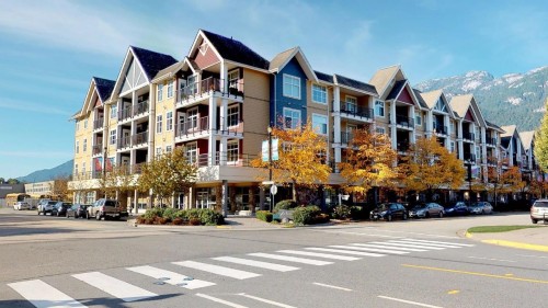 1320 Main Street  Squamish, BC V8B 0R2