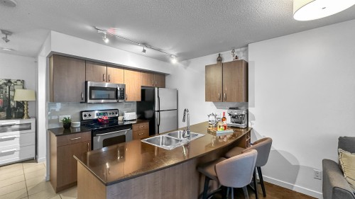 616-610 Granville Street, Vancouver, BC 