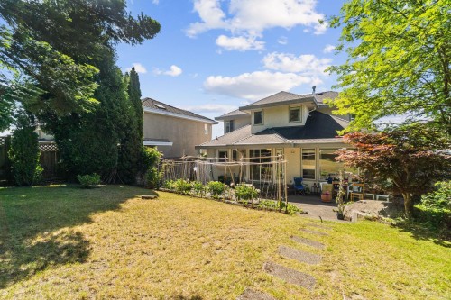 5275 Mckee Street, Burnaby, BC 