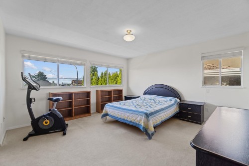 5275 Mckee Street, Burnaby, BC 