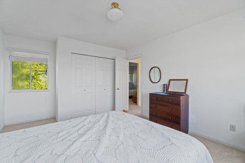 5275 Mckee Street, Burnaby, BC 