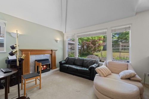 5275 Mckee Street, Burnaby, BC 