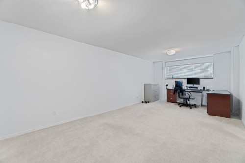 5275 Mckee Street, Burnaby, BC 